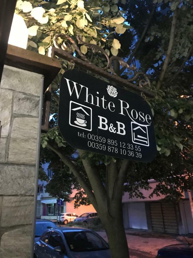 White Rose Guest Rooms Burgas Exterior photo
